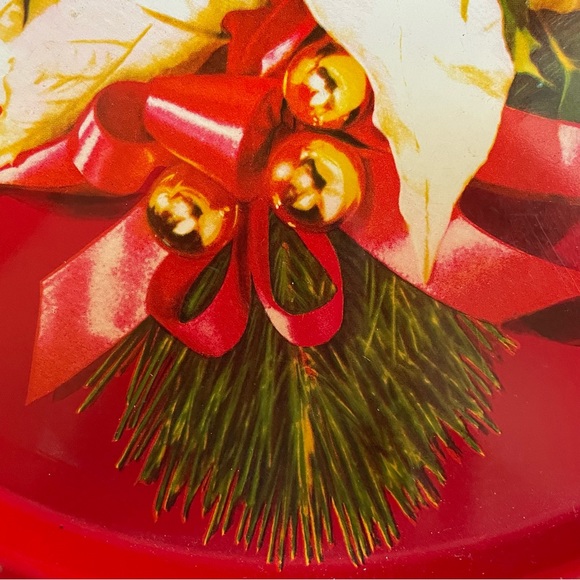 Vintage Mid Century Round Metal Holiday Christmas Tray Poinsettia and Ribbon - Picture 6 of 7